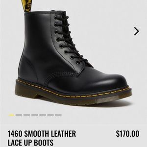 Barely worn dr. Martens !!